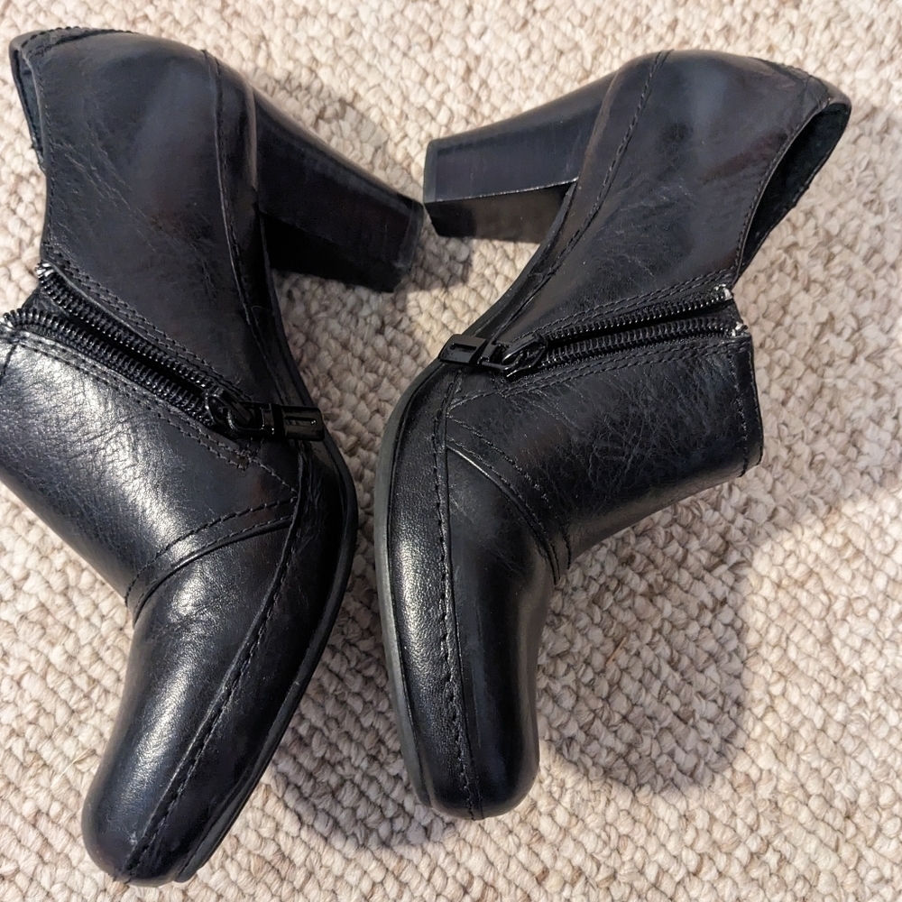 CLARKS Artisan Retro style, 6.5 - Picture 4 of 6